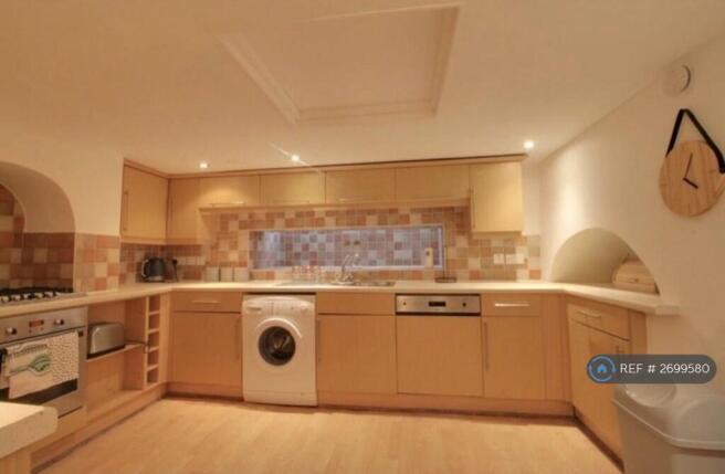 Large Fitted Kitchen 