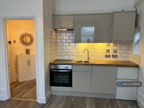 Stylish Kitchen With Solid Oak Worktop