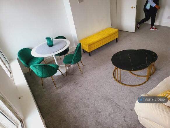 2 Bedroom Brompton Road