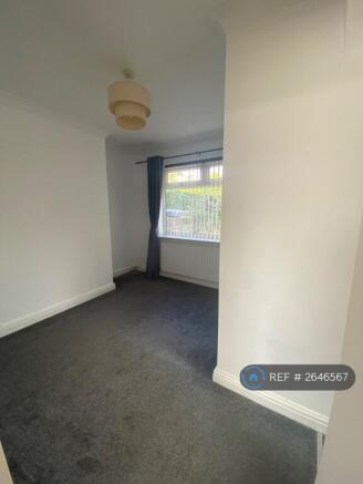 Dining Room / Second Lounge