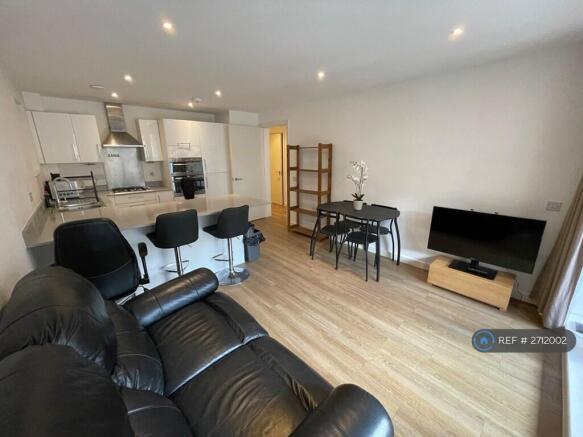 Living Room & Kitchen 