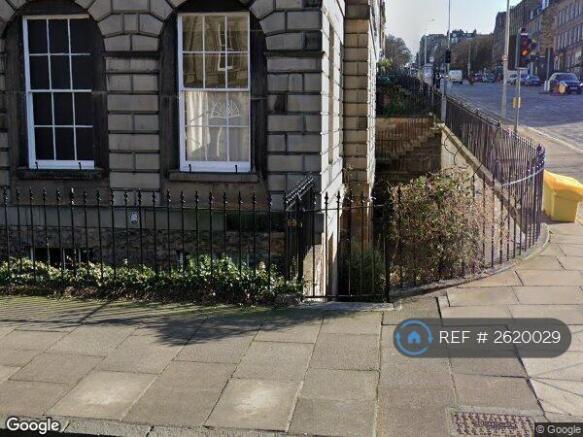 Street Entrance To Basment Flat