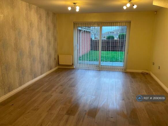 Lounge \ Dining Room