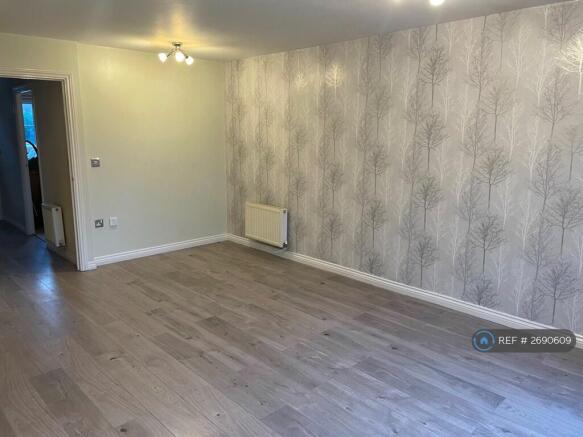 Lounge \ Dining Room