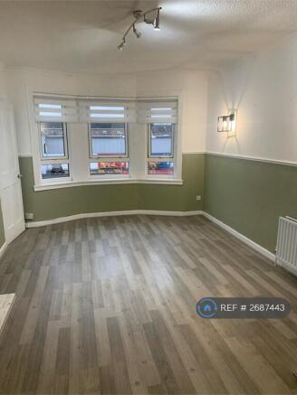 Main Lounge At Bay Window