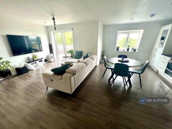 Open Plan Kitchen/Lounge