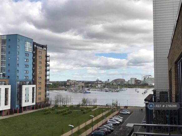 Cardiff Bay Flat