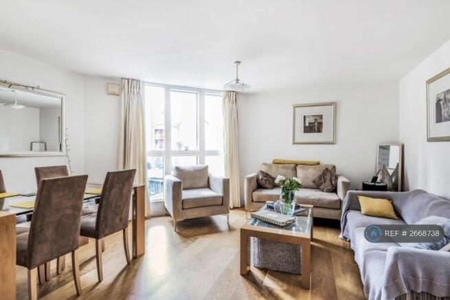 Living Room / Kitchen