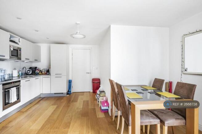 Living Room / Kitchen