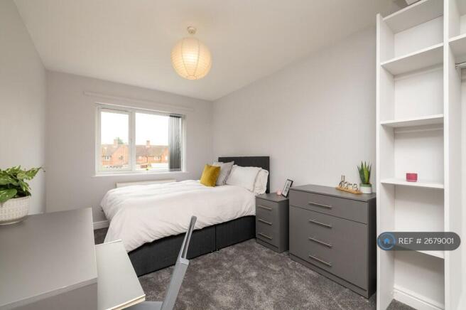 Desk In All Bedrooms