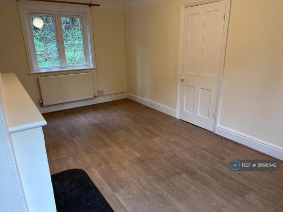 Living / Dining Room (Alt View)