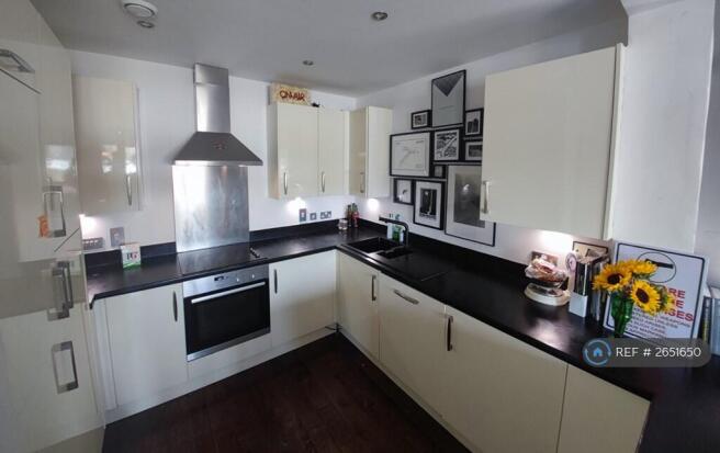 Open Plan Modern Kitchen