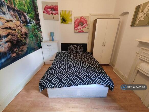 Double Room (Room 9)