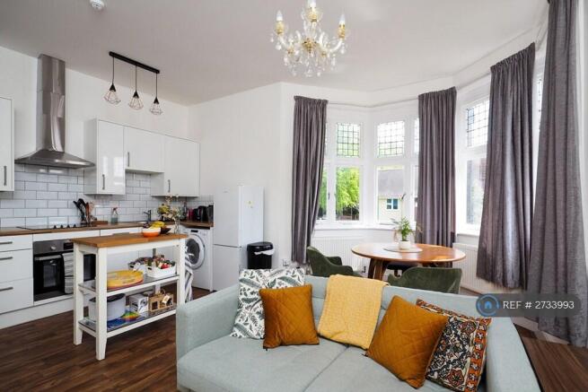 Large Sunny Living Space