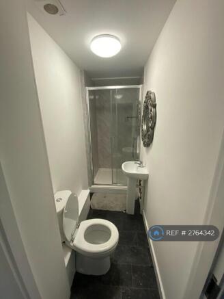 1st Floor Ensuite Double Room