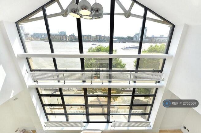 Floor To Ceiling Windows - 2 Floors w/Thames Views