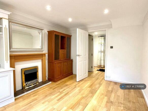 Sitting Room (Lounge)