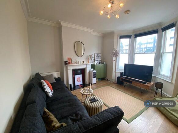 Lounge/Front Reception Room