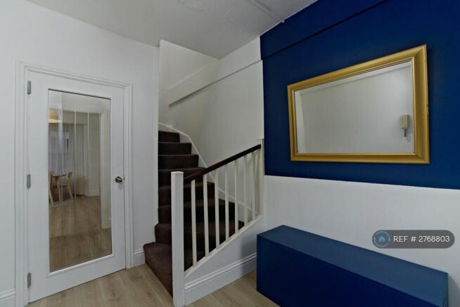 Entrance Hallway Pic No 2