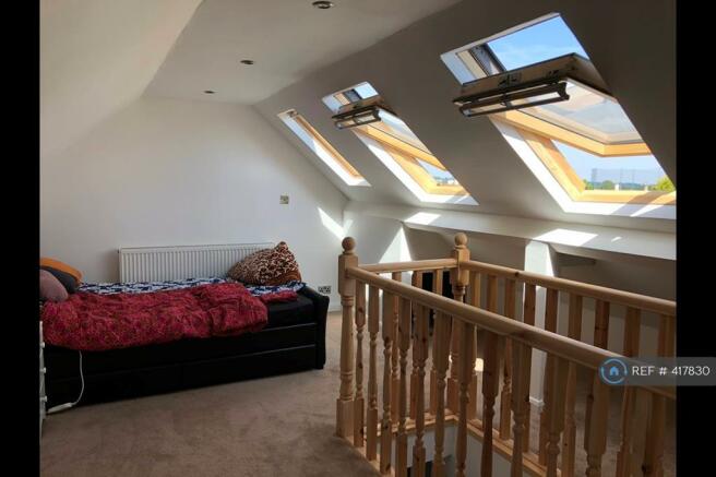 3 Bedroom Semi Detached House To Rent In Keats Way Croydon
