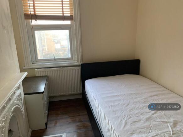 Bed 3 £620