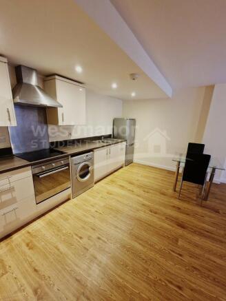 FLAT 10