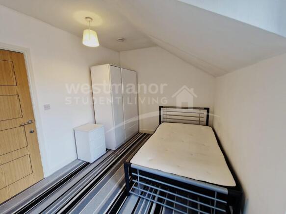 FLAT 12