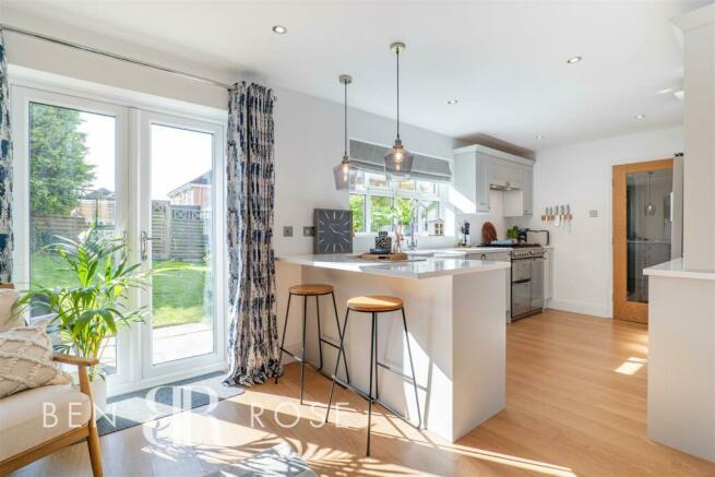 Kitchen/Breakfast Room