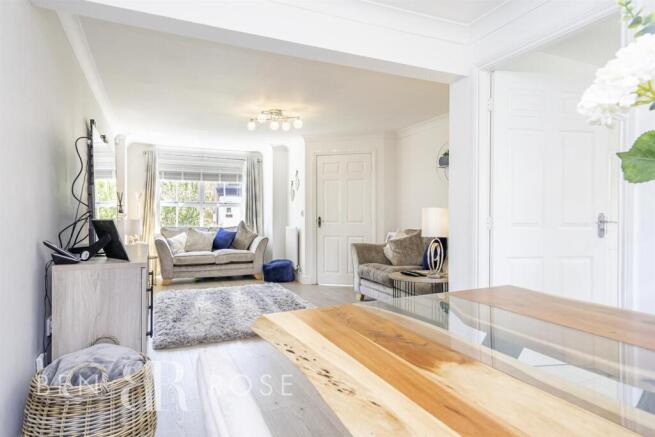 Lounge / Dining Room
