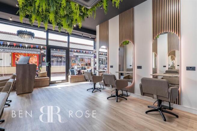 Salon Floor