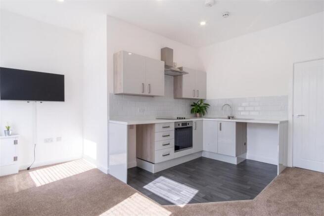 Lounge/Kitchen