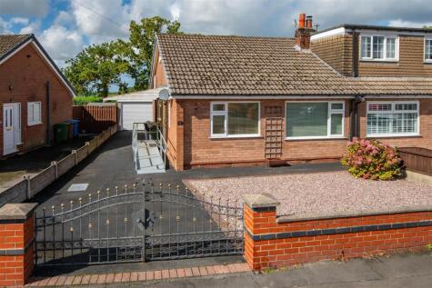 Cedar Avenue, Euxton, Chorley