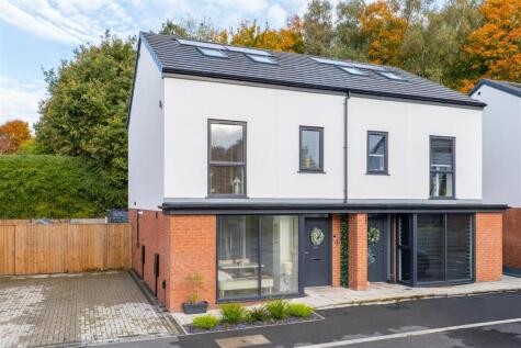 Glenisland Close, Chorley