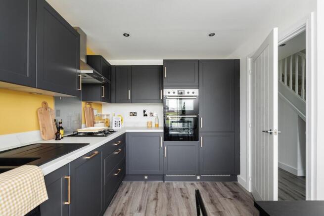 Ample storage and cooking space