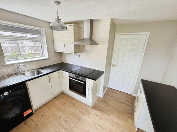 785901f4-Kitchen.jpg
