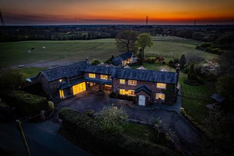 Threaphurst Lane, Hazel Grove, SK7