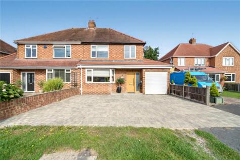 Kingston Avenue, Worcester, Worcestershire, WR3