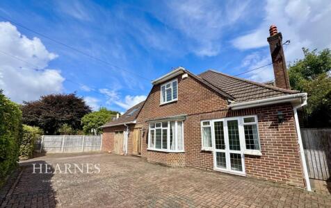 St Ledgers Road, Queens Park, Bournemouth, BH8