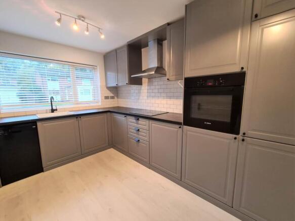 1 Kinross Kitchen im