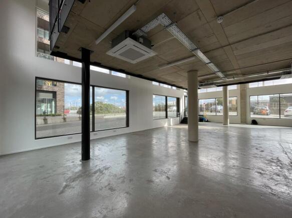 17-18 Lower Dock Walk