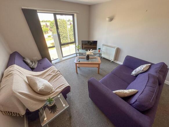 10, 272 Upper Parlia