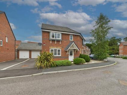 Swallows Close, Bromsgrove, B61