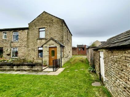 Huddersfield - 2 bedroom end of terrace house for sale