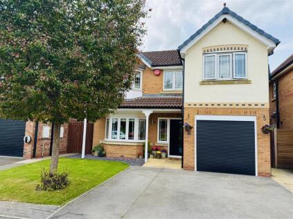 Whinmoor Drive, Clayton West, Huddersfield, HD8 9QA