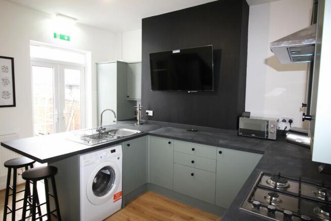 Kitchen b