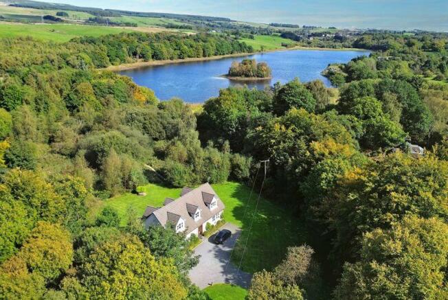 Lochend Cottage and Banton Loch