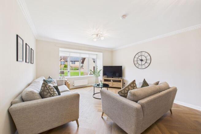 Lounge/Dining Angle 1