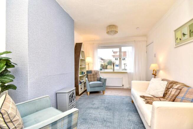 Lounge/Dining Angle 1