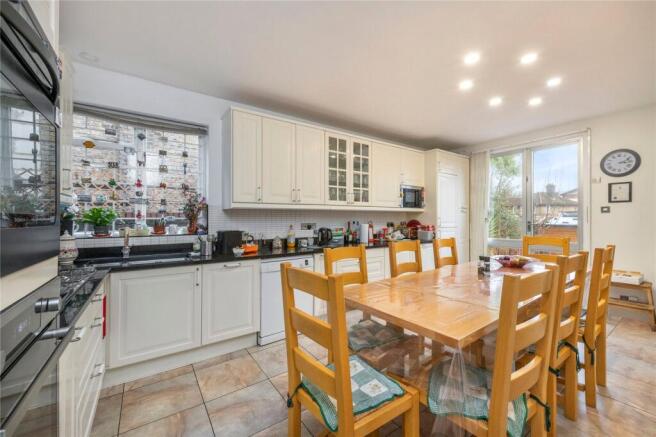 Kitchen/Dining