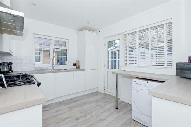 Windermere Crescent_8.jpg